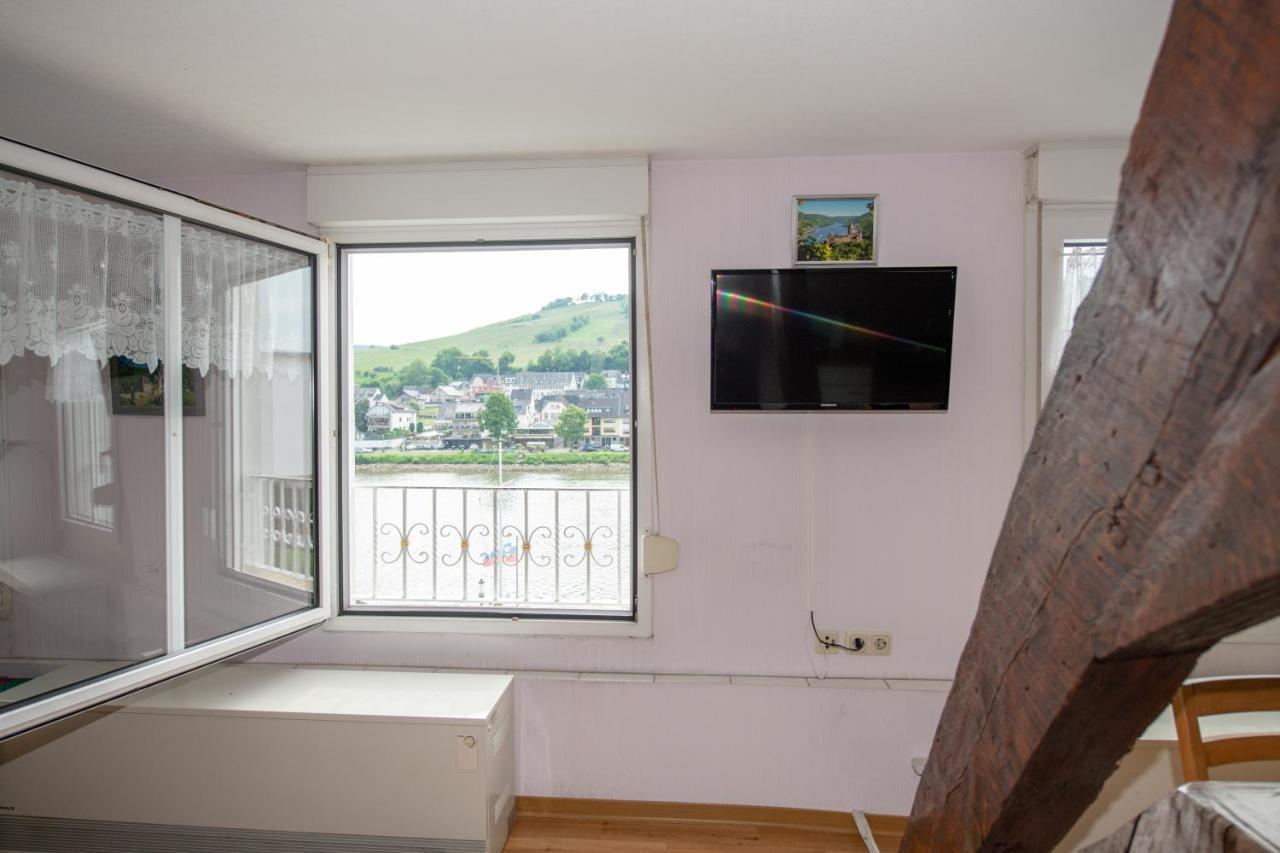 Haus Moselwelt Anton Apartment Zell an der Mosel Exterior photo