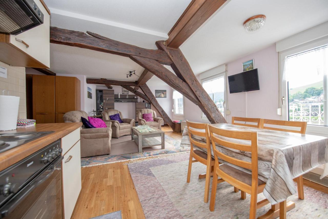 Haus Moselwelt Anton Apartment Zell an der Mosel Exterior photo